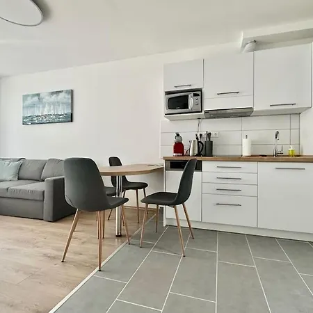 Premium By Hi5 - One-bedroom * Zamardi