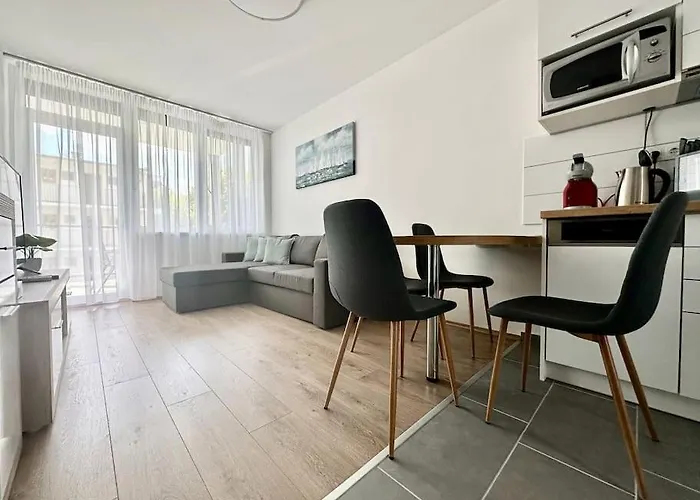 Premium By Hi5 - One-bedroom *